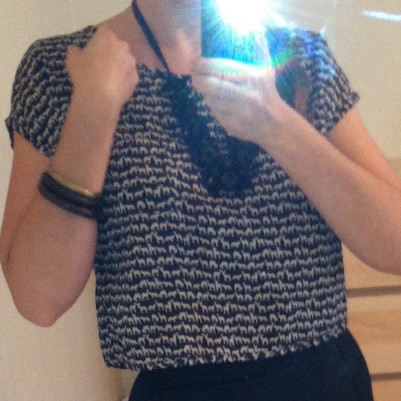 forest animals crop top with tulip back - Picture 9 of 9